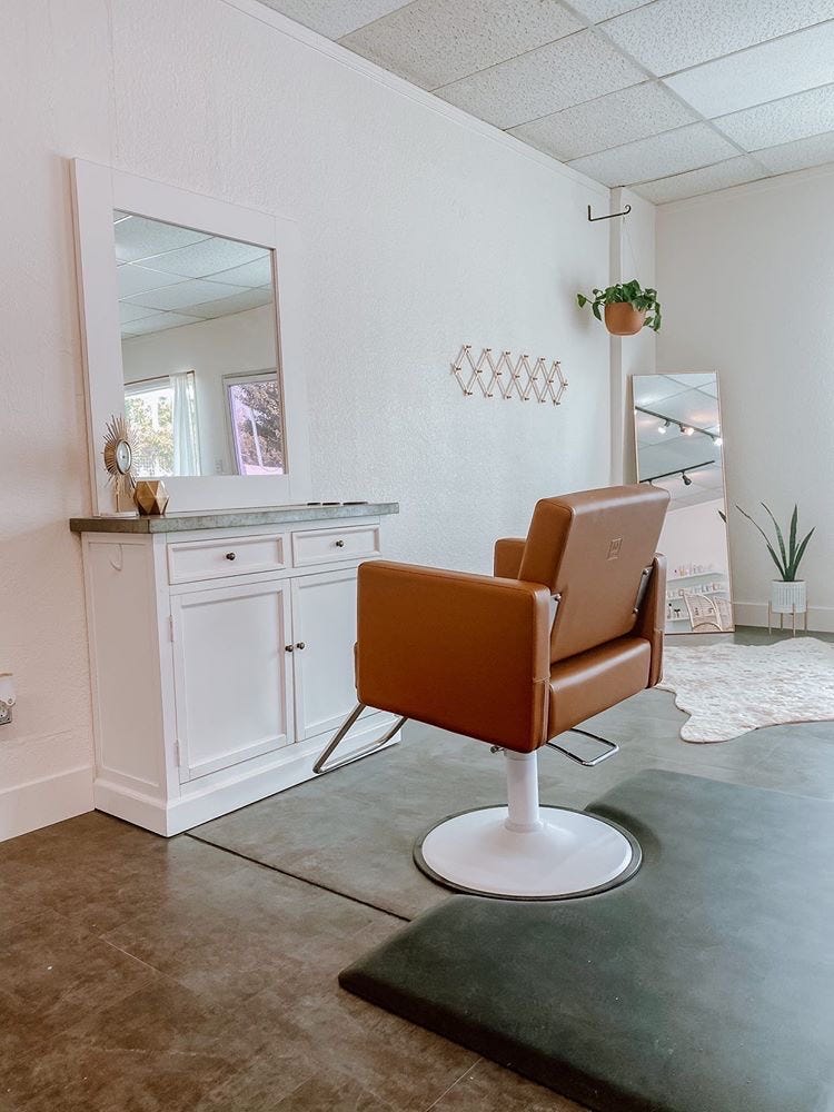 8 Small Salon Suite Ideas